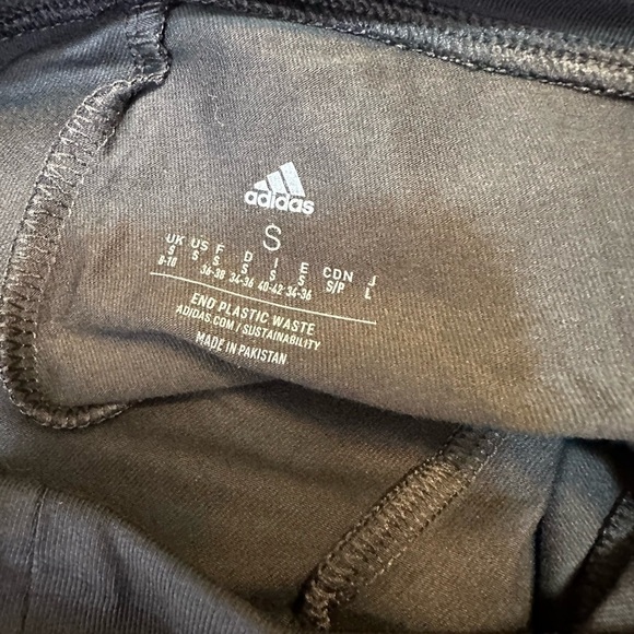 Adidas High Rise Tight Fit Leggings 7/8 length - Picture 5 of 6